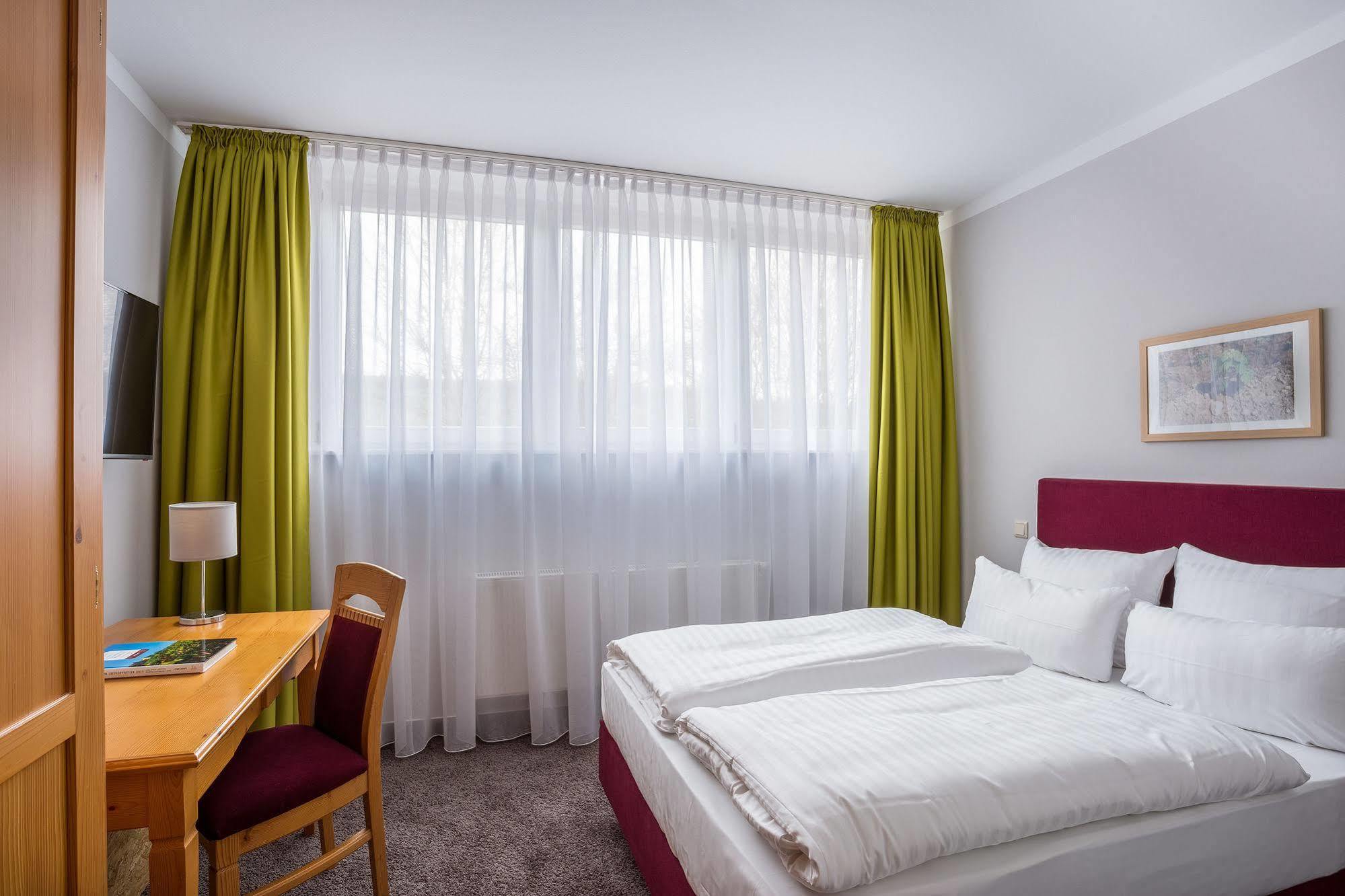 Hotel Annaberg Bad Dürkheim Esterno foto